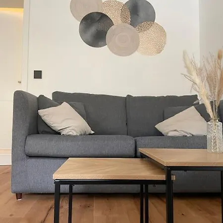 Schoene 2 Kingsize-bett Appartement