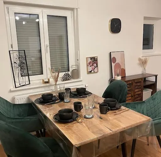 Schoene 2 Kingsize-bett Appartement